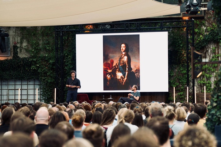 Voller Erfolg: 5.000 Hörer:innen erleben bei "Hear & Now" live in Köln ihre Lieblingspodcasts / Podcast-Festival der Seven.One Entertainment Group geht 2024 in die nächste Runde