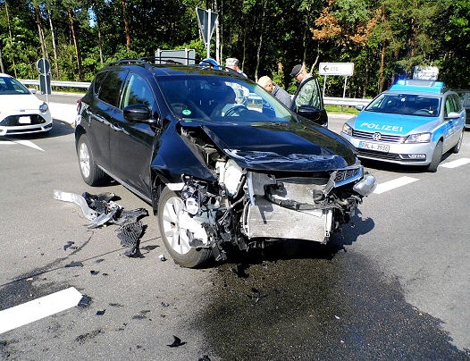 POL-PPWP: Ramstein-Miesenbach: Beim Abbiegen Vorfahrt missachtet