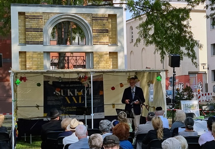 Rainer Robra und die jüdische Gemeinde in Halle (S.): Zum Tag der Deutschen Einheit gemeinsam Sukkot feiern