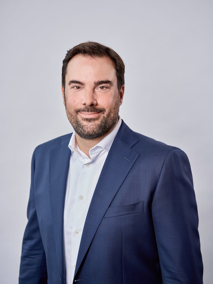 Le groupe Debrunner Koenig modifie son équipe de direction et réorganise son secteur Armatures