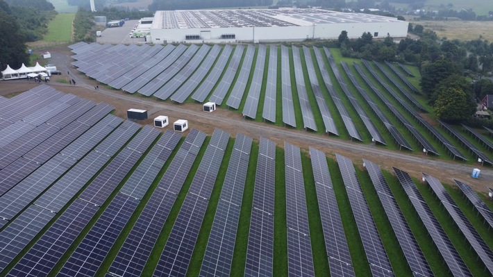 Schneller genehmigt: Warum Solarparks an Autobahnen und Bahngleisen der Bürokratie entkommen