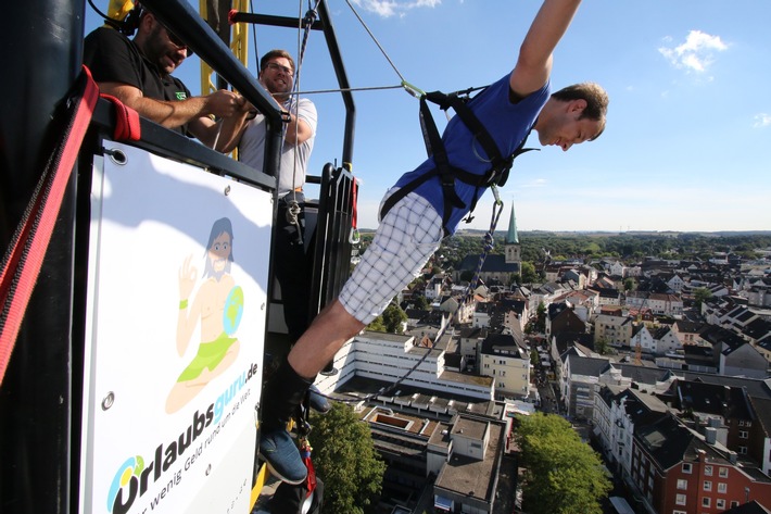 Presse-Info: Gratis Bungee Jumping beim Stadtfest Unna