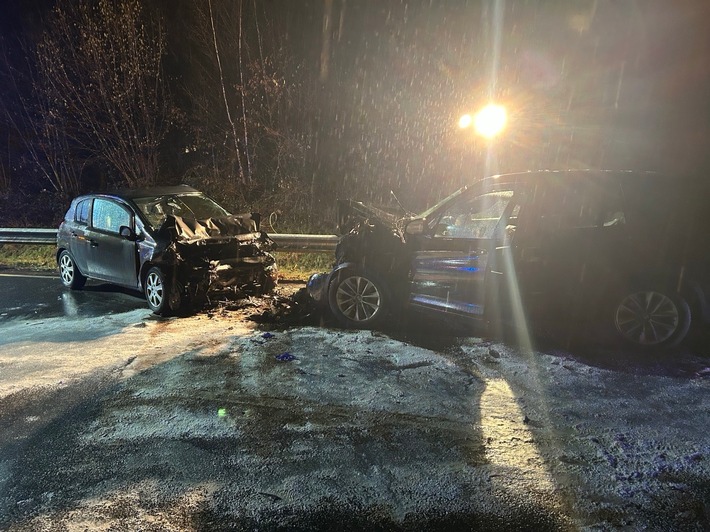 POL-PDPS: Schwerer Verkehrsunfall auf der B 270