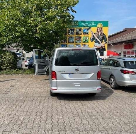 POL-HM: Unfallflucht in Stadtoldendorf - Polizei sucht Zeugen