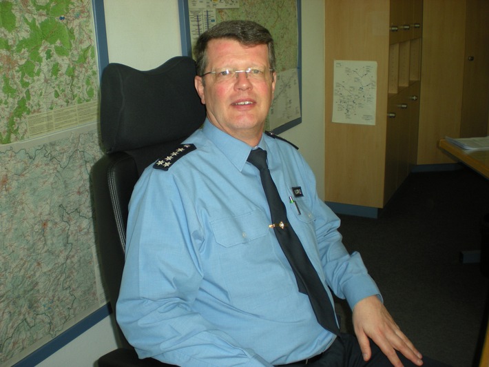POL-OH: Erster Polizeihauptkommissar Bernd Kappius - Polizeiführer vom Dienst (PvD) im Polizeipräsidium Osthessen - in den Ruhestand verabschiedet