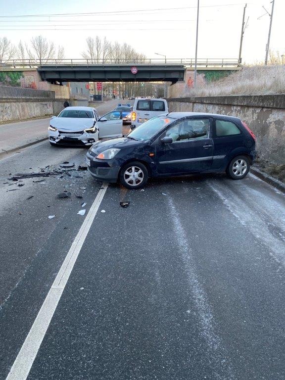 POL-ANK: Verkehrsunfall mit drei beteiligten Fahrzeugen in Greifswald