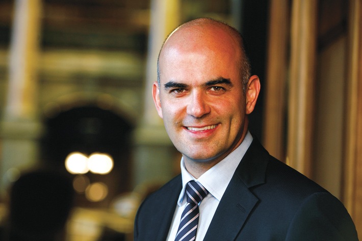 Le Conseiller fédéral Alain Berset défend une collaboration renforcée entre les professionnels de la santé