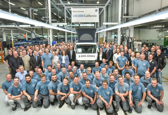 Volkswagen Nutzfahrzeuge - Produktionsjubiläum: 100.000 California &quot;Made in Hannover&quot;