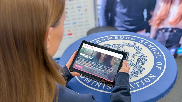 KI-Coaching wird Teil des Studiums an der HSBA