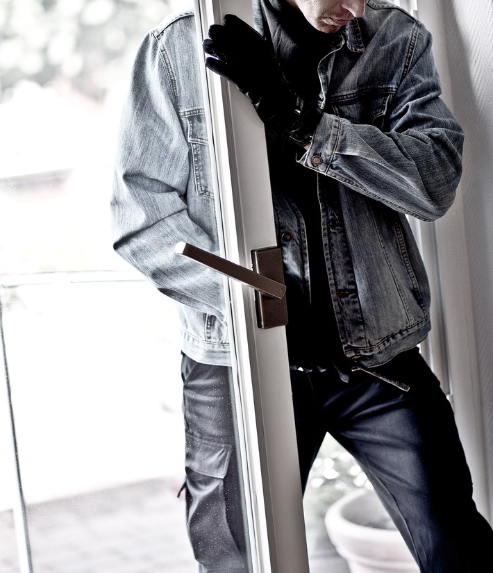 POL-HL: OH-Kabelhorst / Präventionsveranstaltung zum Einbruchschutz und Betrug im Internet in Kabelhorst