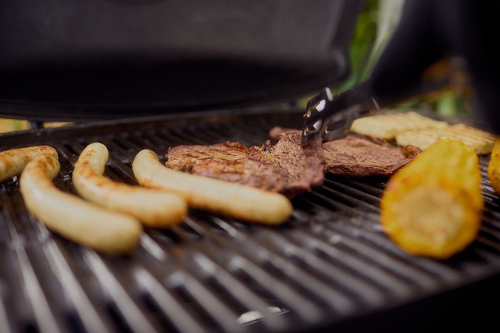 Verbrauchertipp | Sommergrillen: Gasflaschen auch bei praller Sonne sicher nutzen