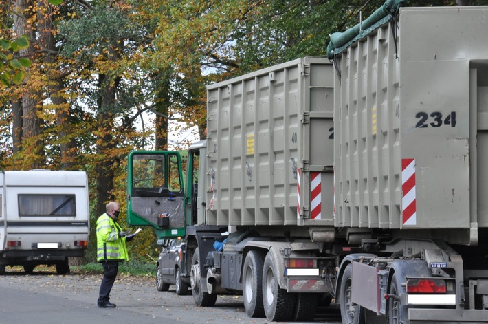 POL-HM: Polizei kontrolliert den gewerblichen Güter- und Personenverkehr auf der B 1 bei Hameln