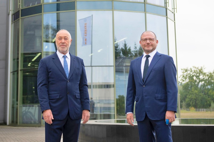 Mittelständisches Familienunternehmen Dr. Theiss Naturwaren GmbH begegnet Corona-Krise mit Stabilität und Innovation und sichert 100 Jobs am Standort Homburg