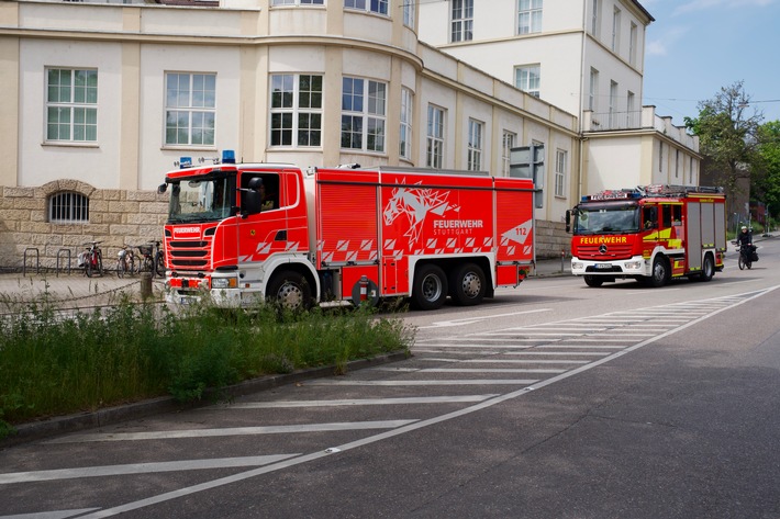 FW Stuttgart: Gemeinsame Pressemitteilung der Feuerwehr Stuttgart und der Polizei Stuttgart: Weltkriegsbombe in Stuttgart-Nord erfolgreich entschärft