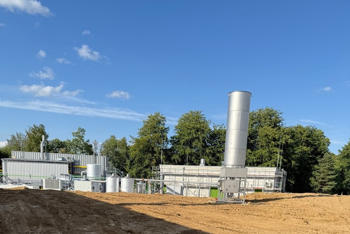 Presseinformation: NatürlichEnergie EMH weiht Biogasaufbereitungsanlage am Flughafen Hahn ein