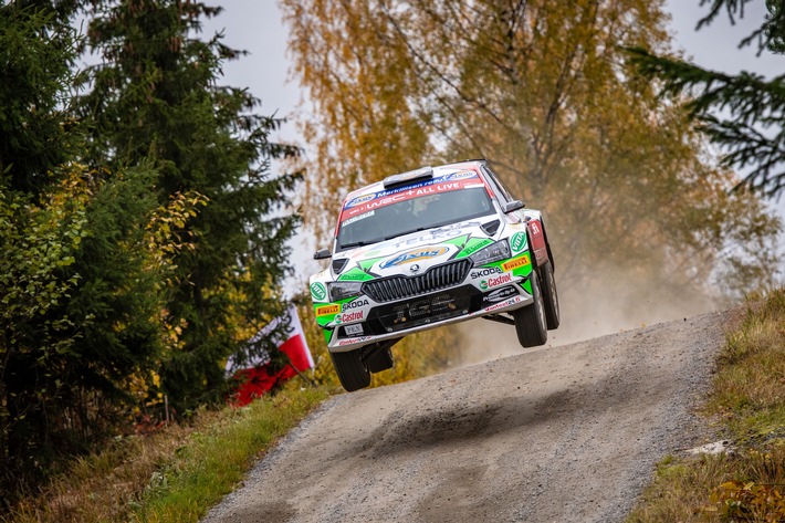 ŠKODA FABIA Rally2 evo Teams feiern Siege in Welt- und Europameisterschaft