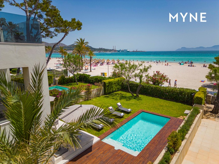 MYNE Homes_Alcudia Beach.jpg