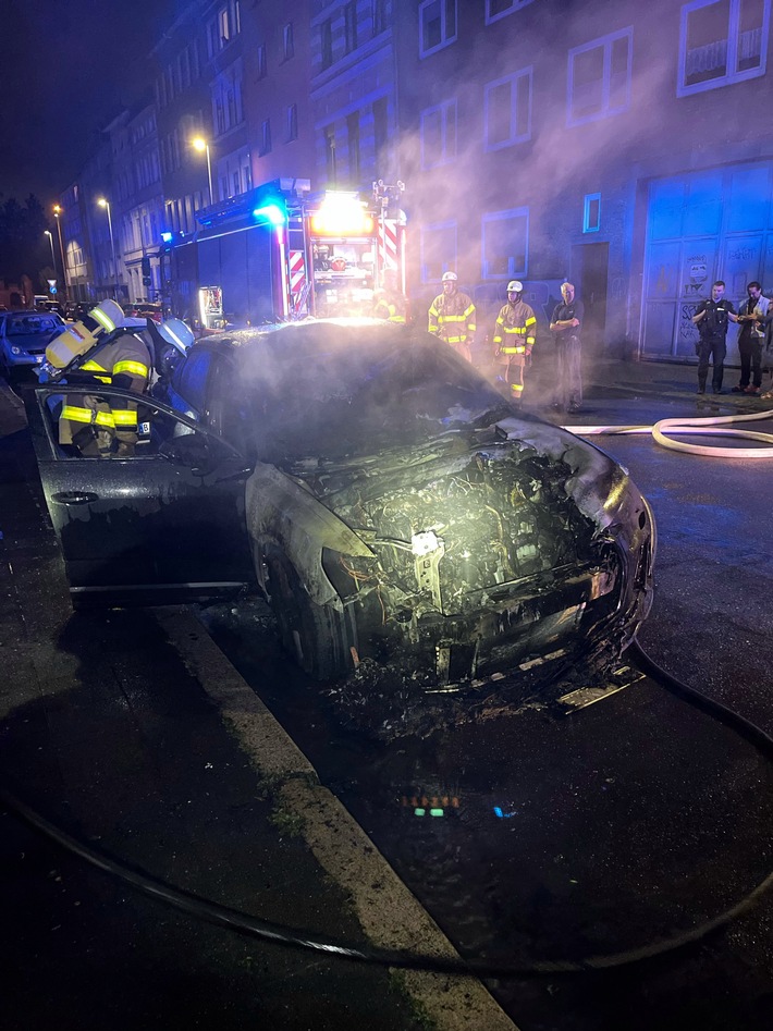 POL-AC: Fahrzeugbrand in Aachen - Kriminalpolizei ermittelt