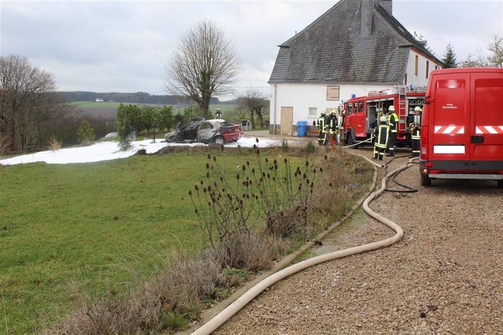 POL-PDWIL: Brand eines PKW