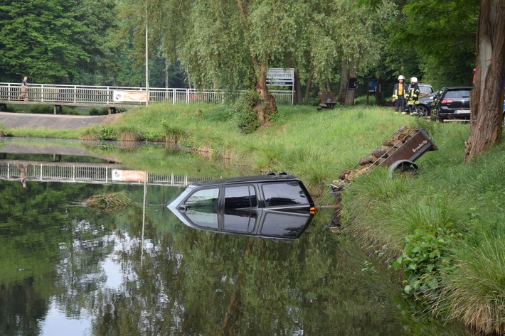 POL-PPWP: Fahrzeug wegen mangelnder Sicherung in See gerollt