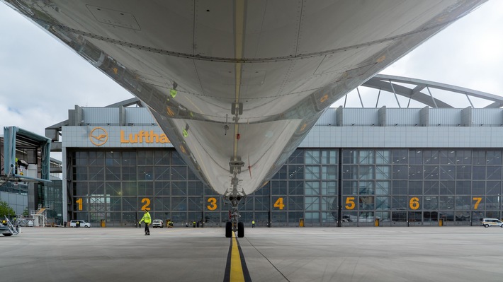 Corona-Krise lässt Umsatz von Lufthansa Technik um 40% fallen