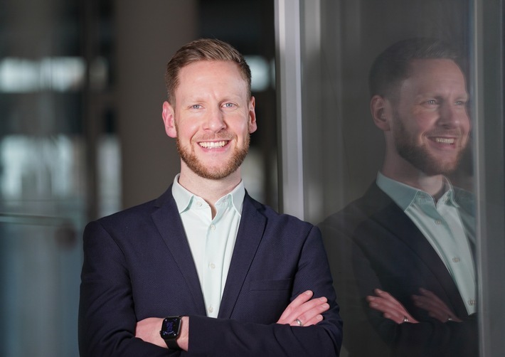 Ab dem 1. April 2023 ist Florian Otte (34) Teamleiter des Neukundenteams von news aktuell. In dieser Funktion verantwortet er den Ausbau des Neukundengeschäfts der dpa-Tochter. / Weiterer Text über ots und www.presseportal.de/nr/6344 / Die Verwendung dieses Bildes für redaktionelle Zwecke ist unter Beachtung aller mitgeteilten Nutzungsbedingungen zulässig und dann auch honorarfrei. Veröffentlichung ausschließlich mit Bildrechte-Hinweis.
