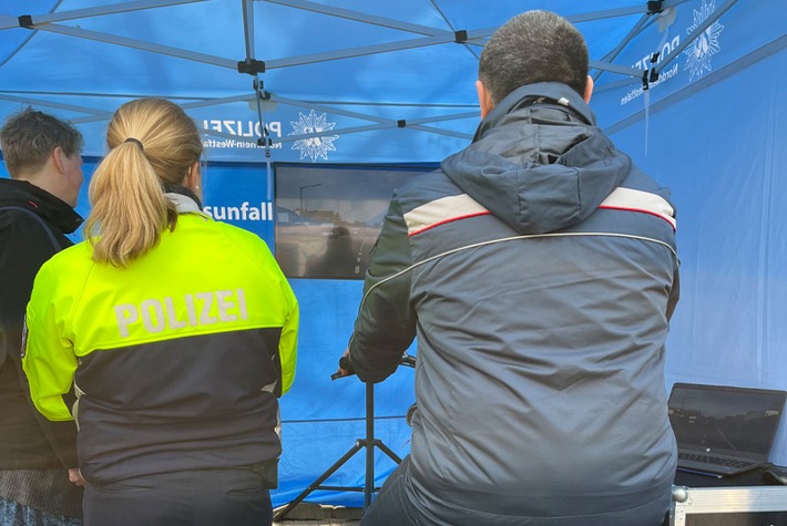 POL-ST: Ibbenbüren, Veranstaltung zum Thema "Ablenkung am Steuer"