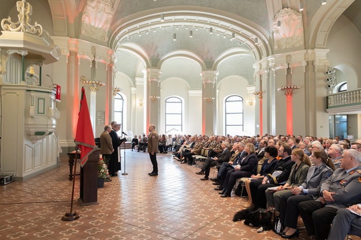 Amtseinführung von Oliver Meermann in den Bundesvorstand der Johanniter-Unfall-Hilfe / Festgottesdienst im Französischen Dom in Berlin