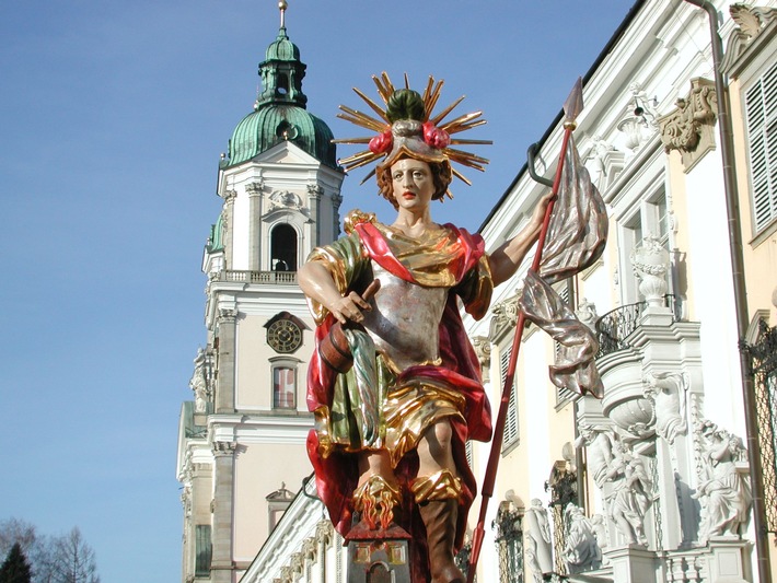 Feuer und Flamme in der Kunstwerkstatt Kloster - BILD