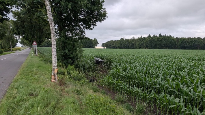 POL-ROW: ++ Schwerer Verkehrsunfall in Seedorf - Polizei sucht Zeugen ++ Diebe klauen Kupferkabel in Scheeßel ++ Zeugin meldet Fehlverhalten von Herrchen: Polizei ermittelt nach dem Tierschutzgesetz ++