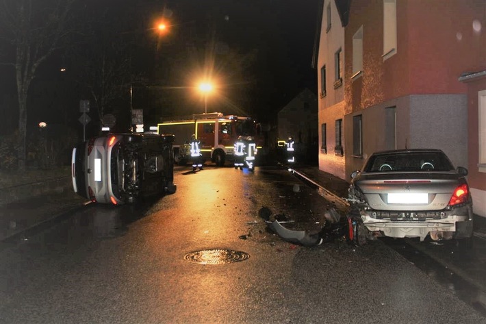 POL-PDWIL: Verkehrsunfall mit zwei Verletzen