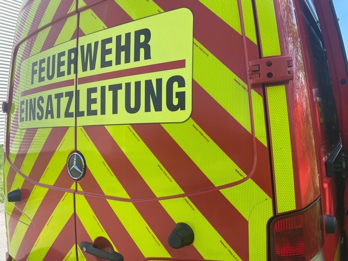 FW Dresden: Informationen zum Einsatzgeschehen der Feuerwehr Dresden vom 3. Mai 2023