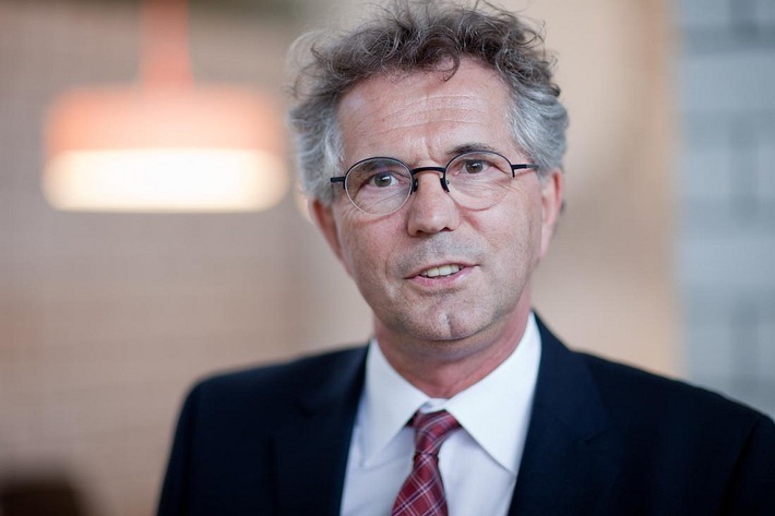 Schrankenlose Kommunikation und teamorientierte Büros - Die Büros der Zukunft werden vom neuen Arbeitsstil "Office Collaboration" geprägt