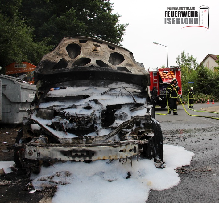 FW-MK: Fahrzeugbrand am Feldmarkring