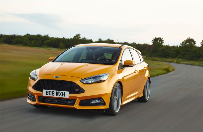 Neuer Ford Focus ST begeistert mit noch mehr Fahrspaß, fortschrittlichen Technologien und kraftvoller Dieseloption
