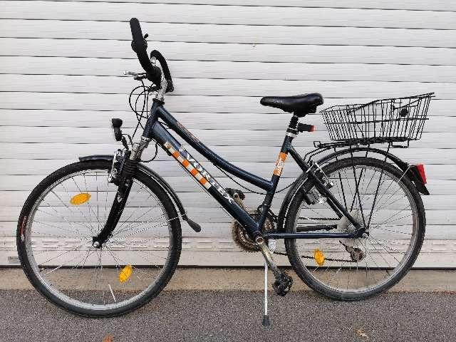 POL-HI: Bahnhof Banteln: Wem gehört dieses Fahrrad?