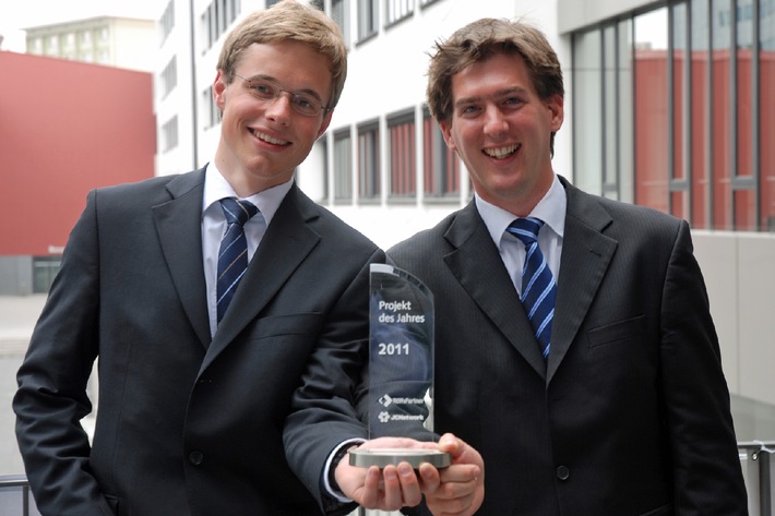 RölfsPartner und das Junior Consulting Network vergeben Preis für &quot;Projekt des Jahres&quot; (mit Bild)