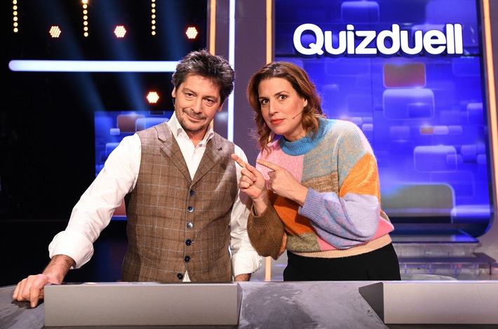 Mit Temperament gegen den &quot;Quizduell-Olymp&quot;: Schauspieler-Paar Elena Uhlig und Fritz Karl bei Jörg Pilawa / am Freitag, 29. April 2022, 18:50 Uhr im Ersten