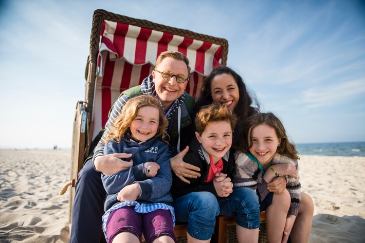 Familienurlaub auf Deutschlands sonnenreichster Insel / Baltic Hotel: Mehr als 100 neue Familienzimmer und Kinderprogramm / Schwimmkurse für Kinder