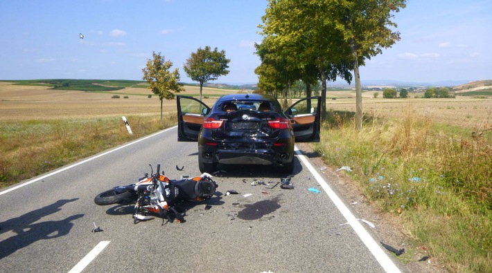 POL-PDWO: Verkehrsunfall mit schwer verletzter jugendlichen Leichtkraftrad Fahrerin