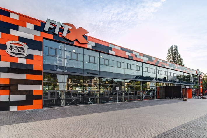 FitX feiert Wiedereröffnung in Mönchengladbach
