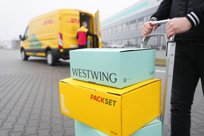 PM: DHL und Westwing intensivieren ihre Partnerschaft für schnelleren und nachhaltigeren Versand / PR: DHL and Westwing strengthen their partnership for faster and more sustainable shipping