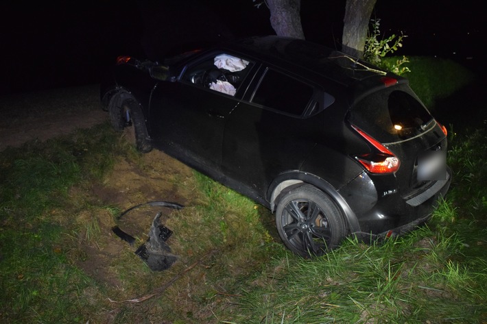 POL-HF: Verkehrsunfall - Fahrer schwerverletzt