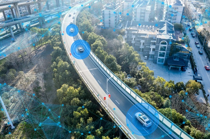 Mehr Sicherheit im autonomen Fahren – TÜV Rheinland erweitert Portfolio