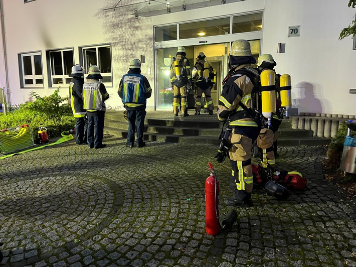 FW-E: Feuer im Amtsgericht Borbeck - Starke Rauchentwicklung