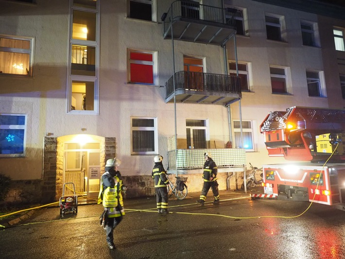 FW-MK: Küchenbrand in der &quot;Aloys-Rüberg-Straße&quot;