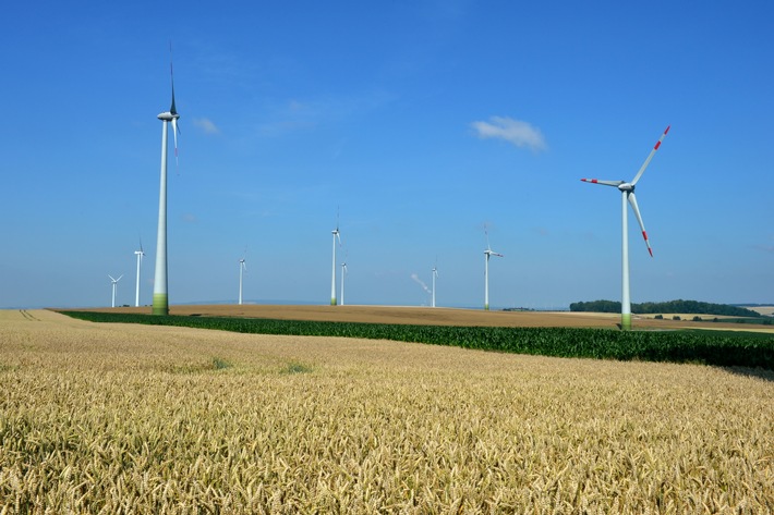 Trianel erweitert ihre Onshore-Windkraftkapazität um rund 18 Megawatt / Trianel Onshore Windkraftwerke übernehmen Windparks in Badeleben (Sachsen-Anhalt) und Gerdshagen (Brandenburg) (FOTO)