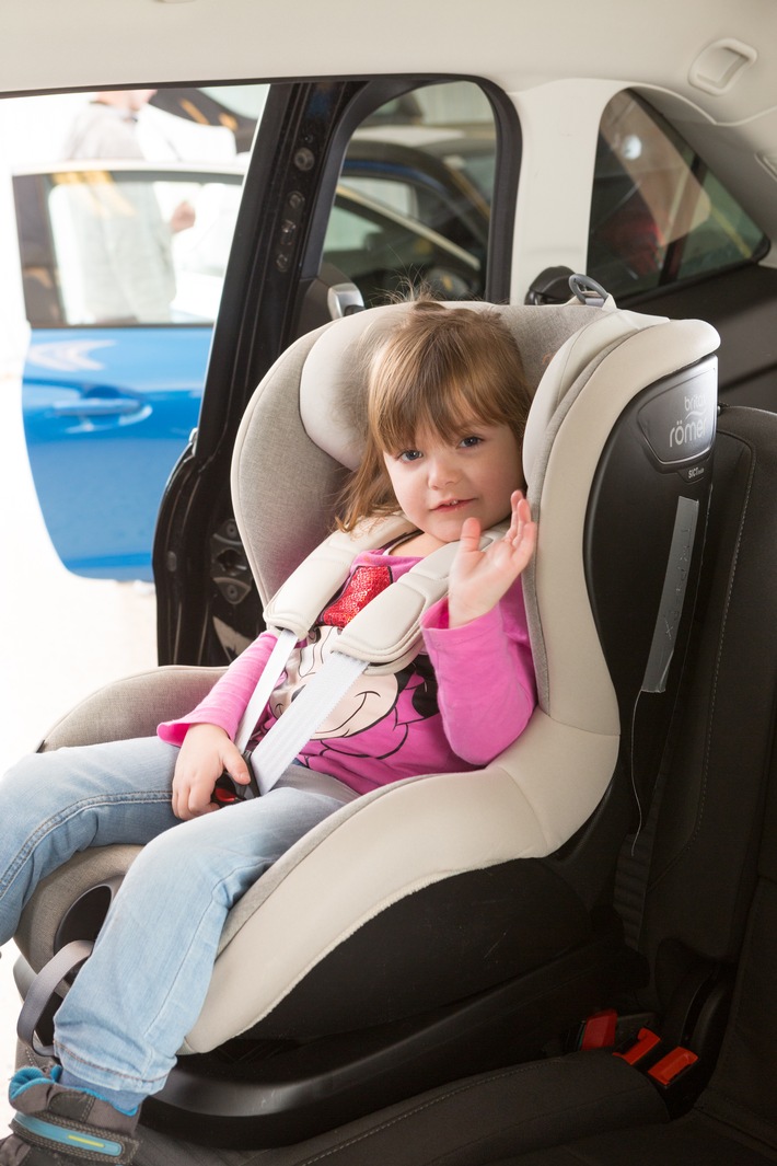 Test TCS de sièges d&#039;enfants: premier siège d&#039;enfant avec airbags