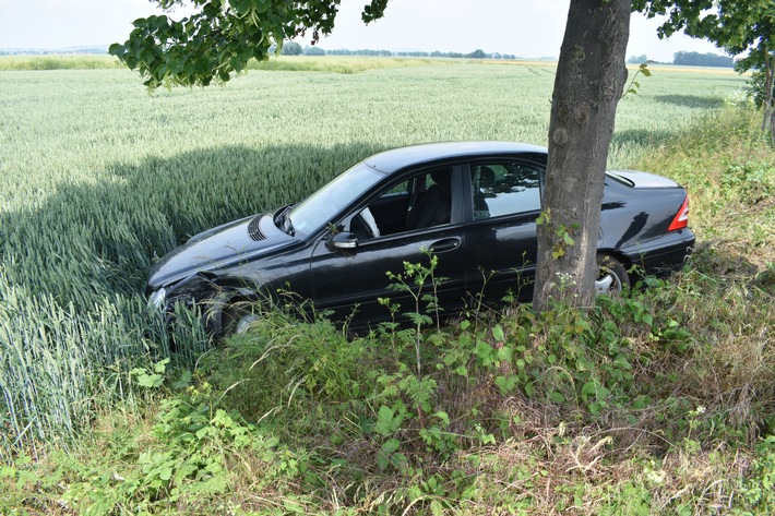 POL-NI: Stadthagen- Auf der B 65 von der Fahrbahn abgekommen