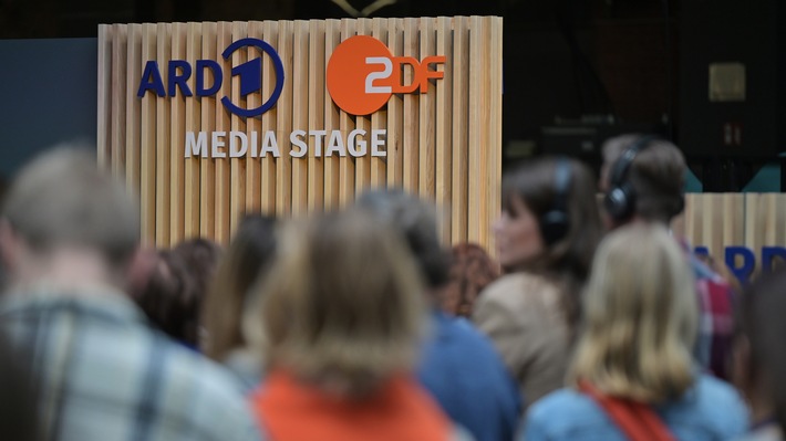 ARD und ZDF auf der re:publica 2026 / Öffentlich-rechtlicher Auftrag im digitalen Wandel: Intendanten Hager und Himmler im Panel